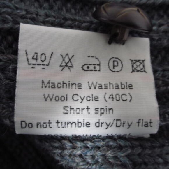 Woolovers Heavy 100% British Wool Ribbed Cardigan Preppy Minimalist - Picture 11 of 11